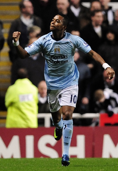 至少缺席6周！复出只打了4场比赛，快船队真是点背啊！