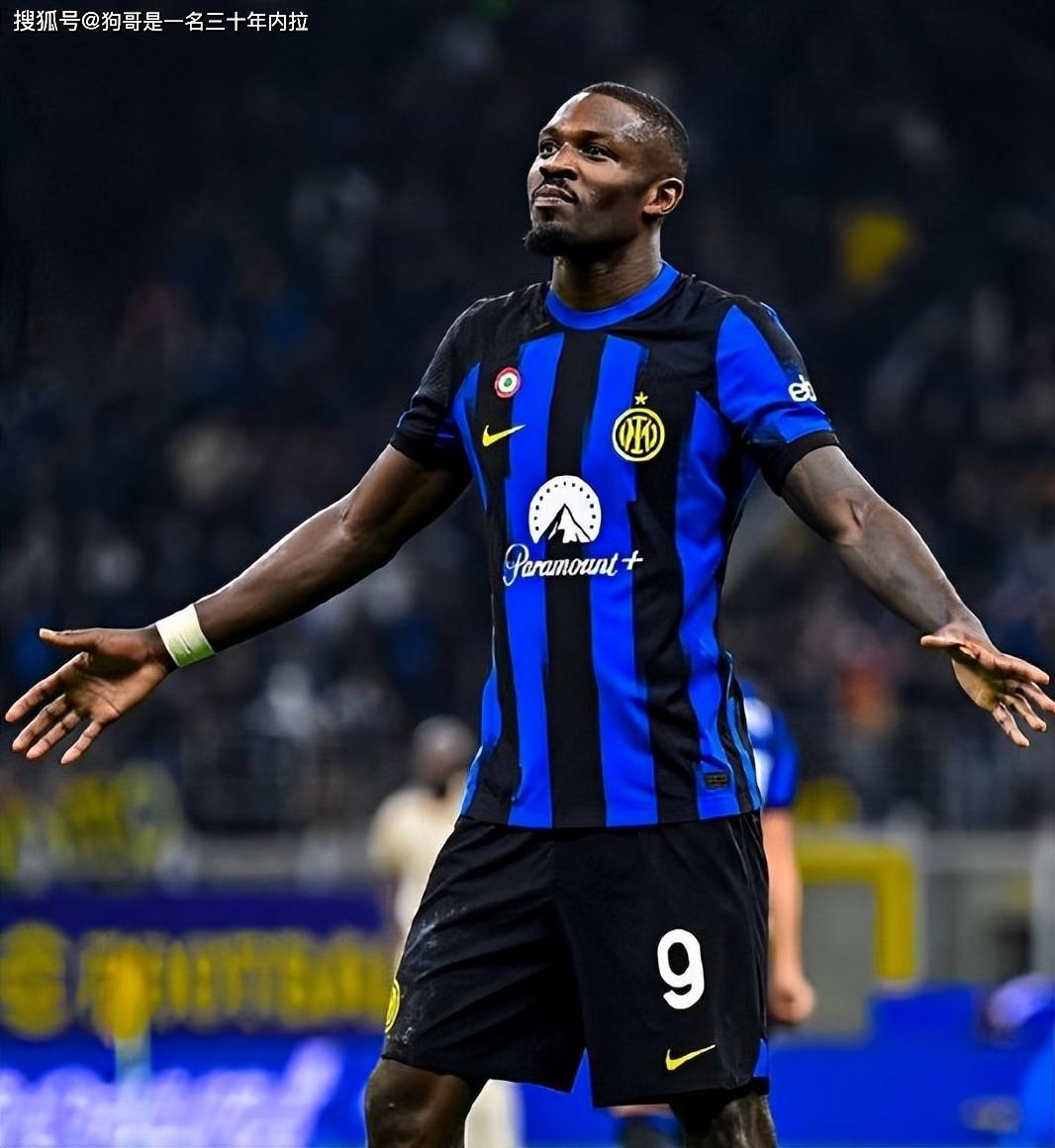 巴萨官方：巴尔德吉已正式注册为19号