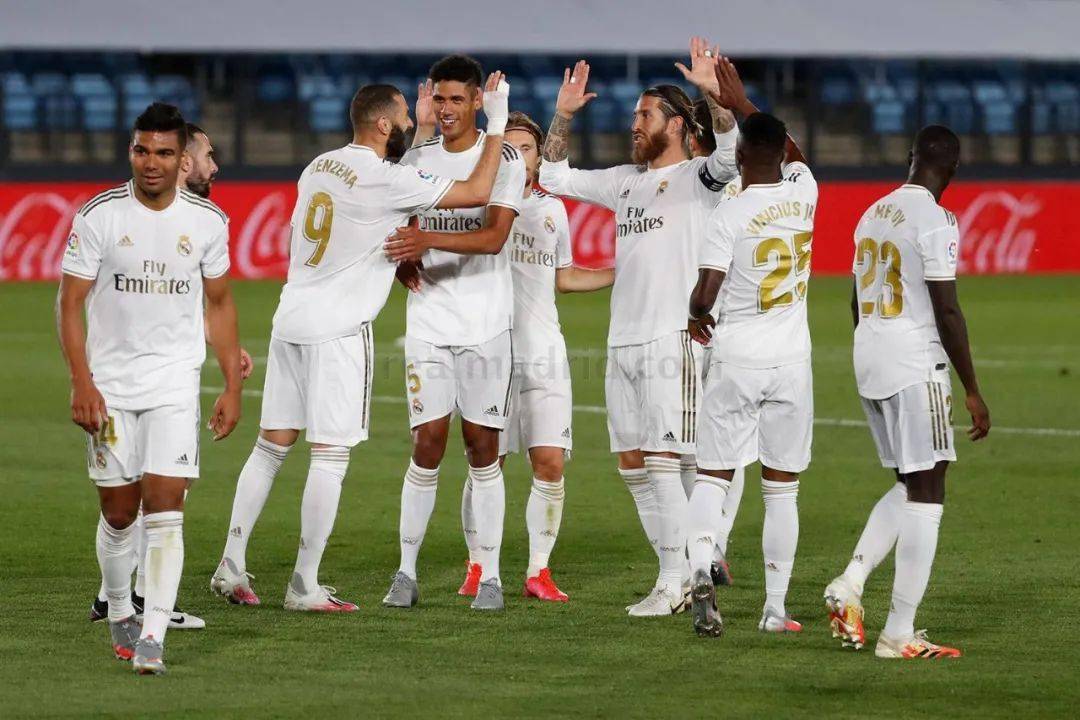 [CBA]塔克17+8 赵岩昊19分 广厦大胜天津迎7连胜