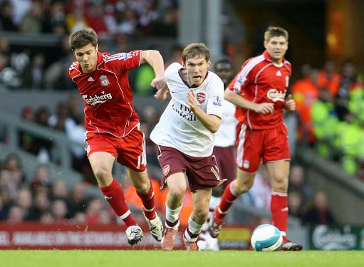 足协杯-法比奥戴帽 国安3-0河南夺冠获亚冠资格