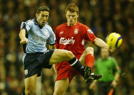 周六意甲前瞻：那不勒斯VS萨索洛 主场劲旅争四抢分 客队残阵保级死守攻防博弈比分预测